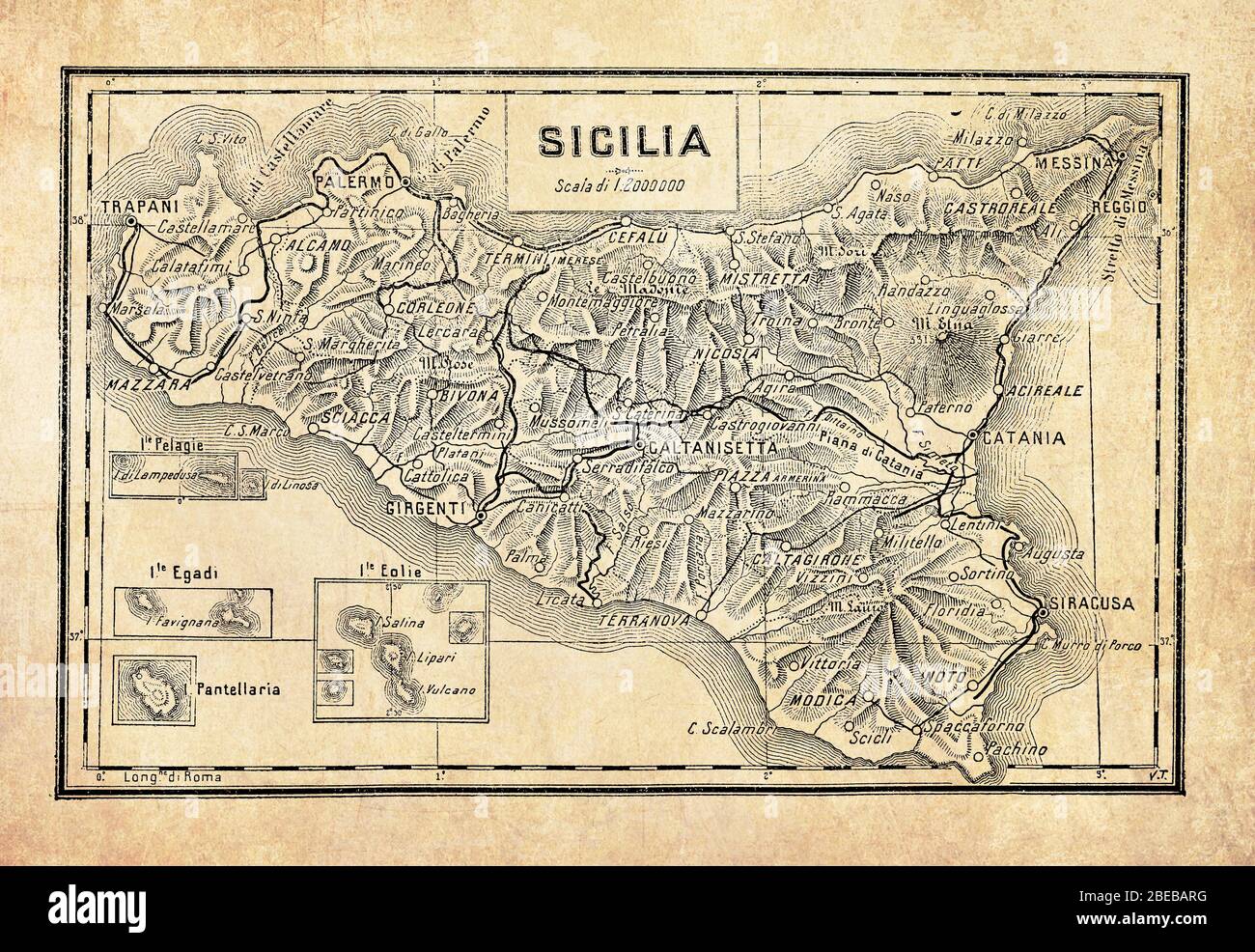 Antike Landkarte von Sizilien die größte Insel im Mittelmeer und eine der 20 Regionen Italiens mit den umliegenden kleineren Inseln, mit geographischen italienischen Namen und Beschreibungen Stockfoto