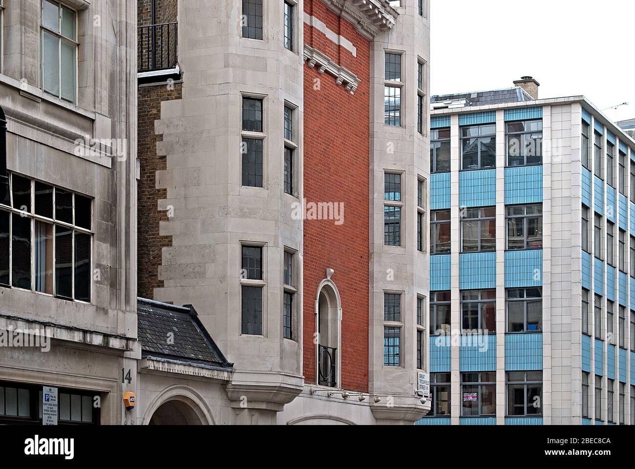 Viktorianische Architektur Red Brick Stone Audley House, 12-12a Margaret Street, London, W1W Stockfoto