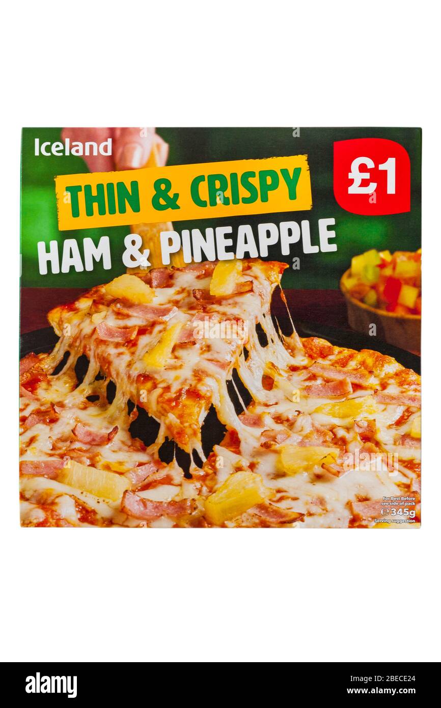 Island Thin & Crispy Schinken & Ananas Pizza isoliert auf weißem Hintergrund Stockfoto