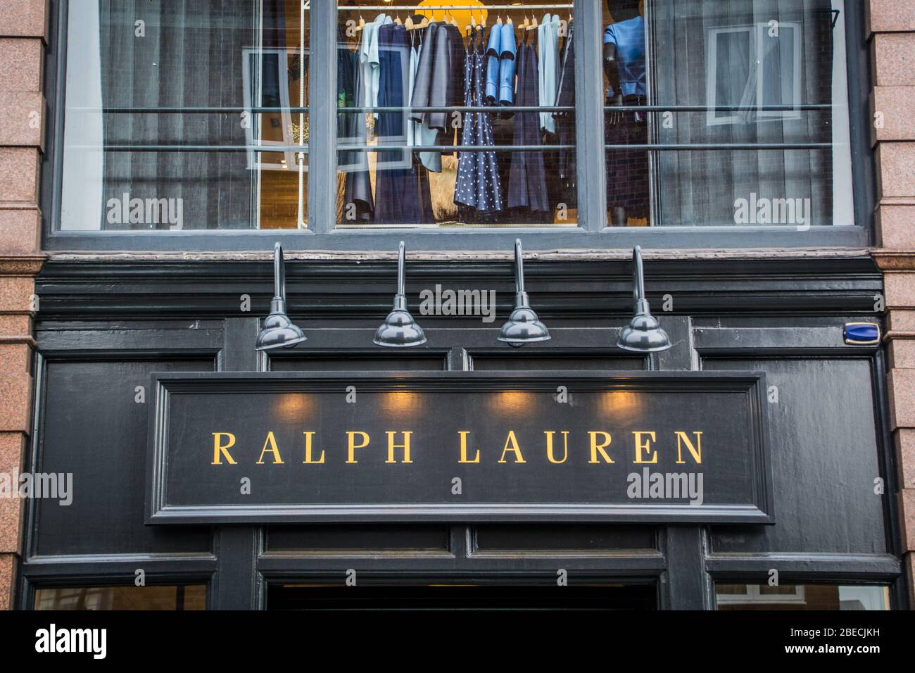 LONDON- Ralph Lauren Ladenfront an der Fulham Road, eine gehobene amerikanische Designer-Modemarke Stockfoto
