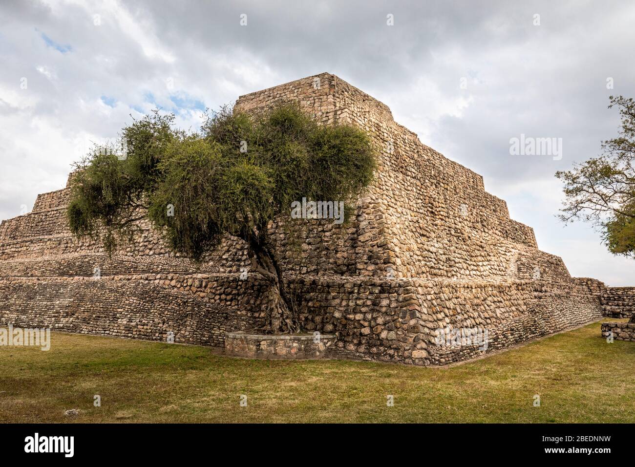 Pyramide in Cañada de la Virgen Archäologische Stätte in der Nähe von San Miguel de Allende, Guanajuato, Mexiko. Stockfoto