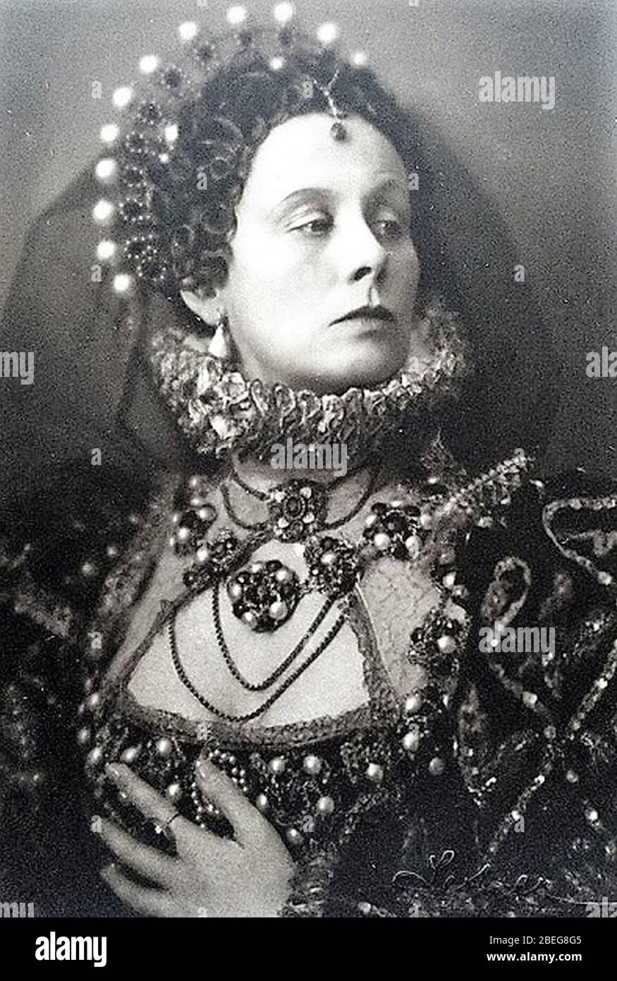 Helene thimig Fotos und Bildmaterial in hoher Auflösung Alamy