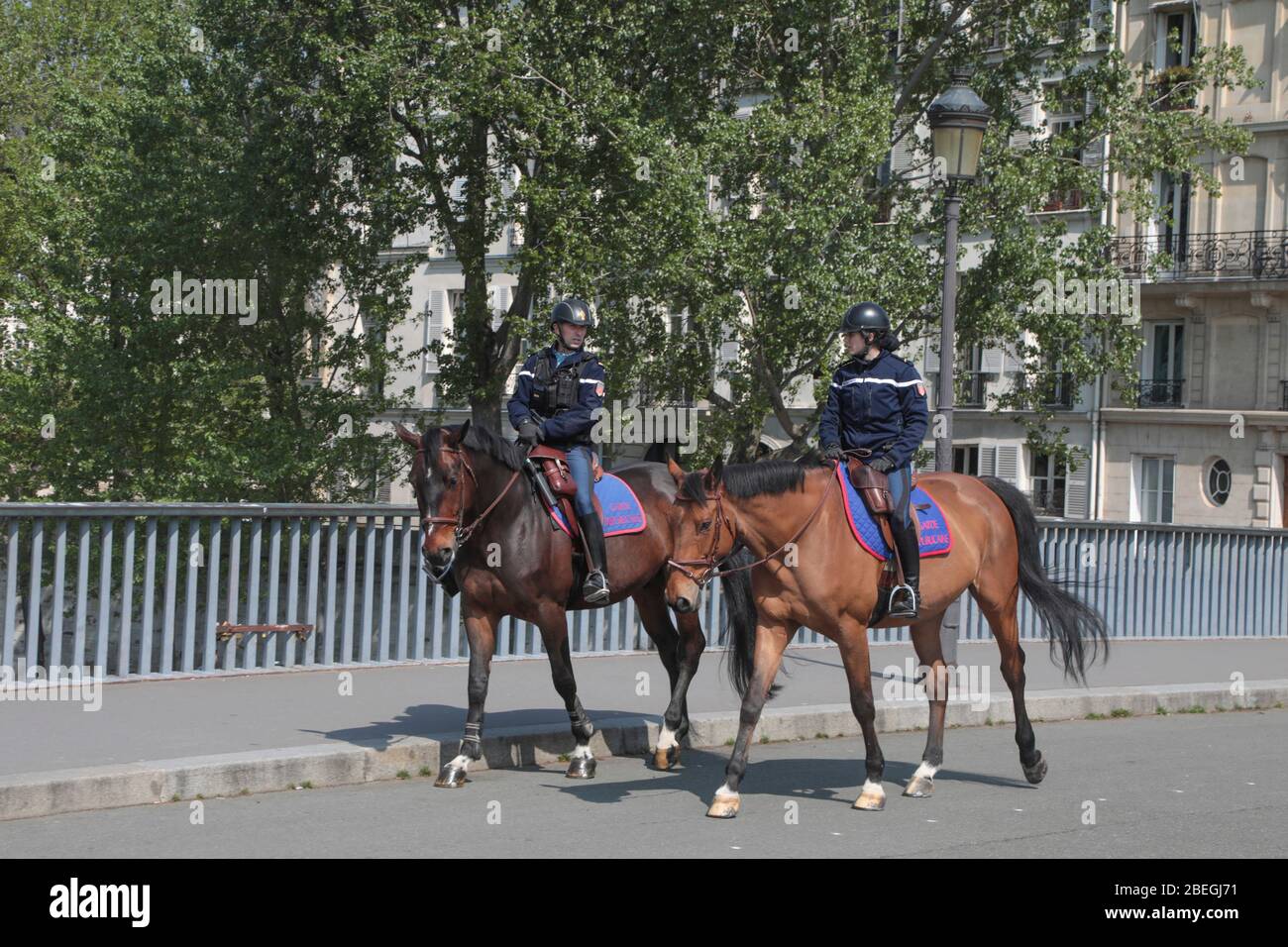 BERITTENE POLIZEI IN PARIS Stockfoto