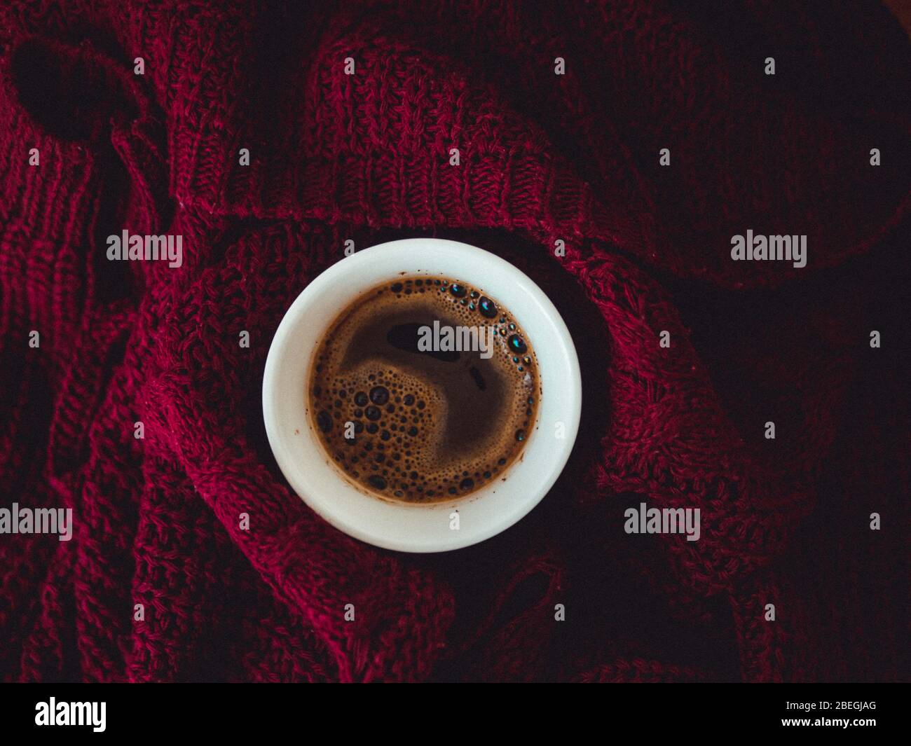 Kaffeetasse auf schöne Textur Stockfoto
