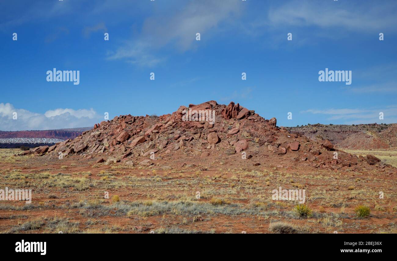 Wüste und Berge Wolken über dem südwestlichen USA New Mexico Desert View von shiprock Rock Stockfoto