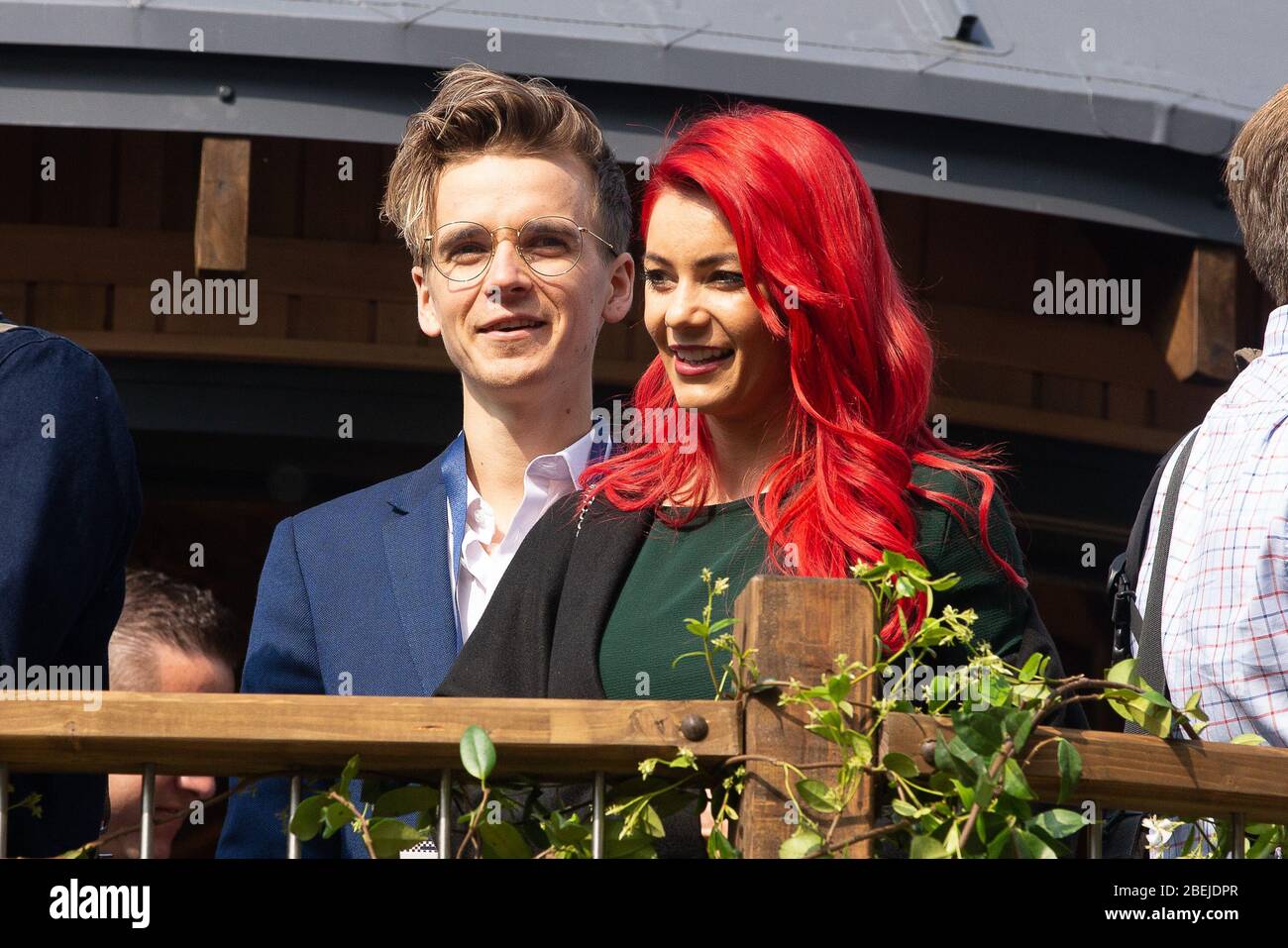 London, Großbritannien. Mai 2019.Joe Sugg und Dianne Buswell nehmen am Eröffnungstag der Chelsea Flower Show 2019 Teil. Stockfoto