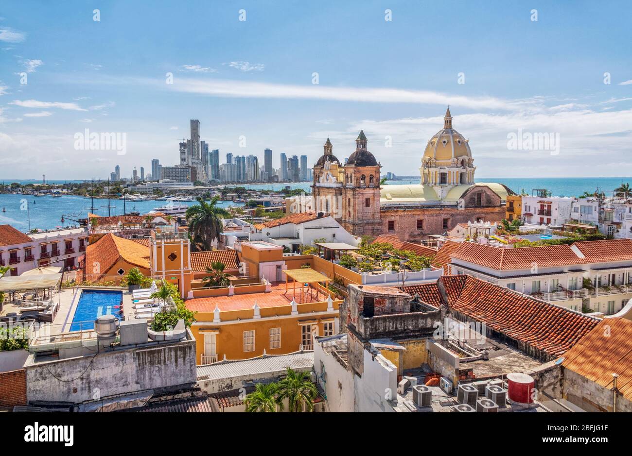 Cartagena - Kolumbien - Südamerika - 20. Februar 2020: Diese Kirche und ihr Kloster befinden sich auf der Plaza de San Pedro Claver. Stockfoto