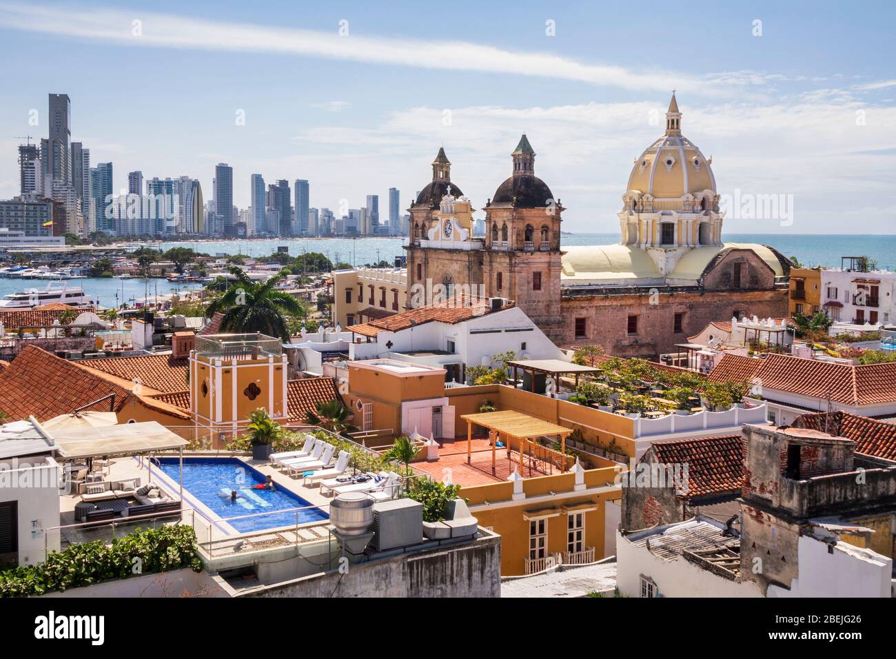 Cartagena - Kolumbien - Südamerika - 20. Februar 2020: Diese Kirche und ihr Kloster befinden sich auf der Plaza de San Pedro Claver. Stockfoto