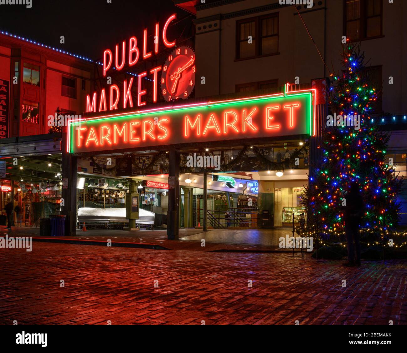 Pike's Place Market in Seattle zu Weihnachten Stockfoto