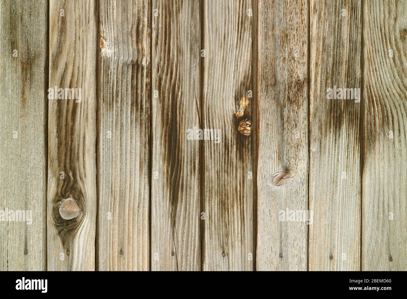 Vorderansicht der Textur des alten Holzzauns Stockfoto