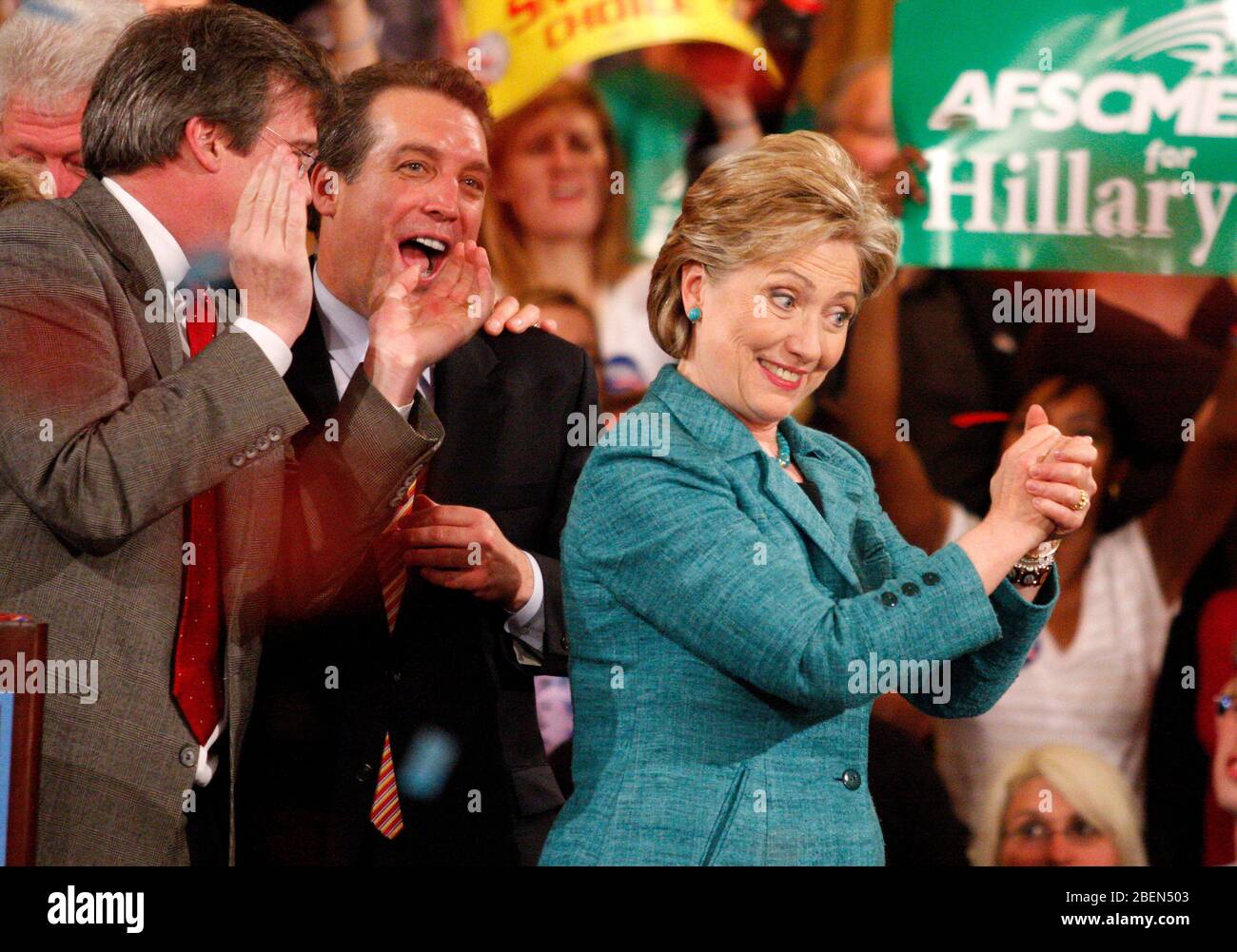 Hillary Clinton im Hillary Clinton Hauptquartier im Bellevue Hotel in Philadelphia, Pennsylvania am 22. April 2008, wo Hillary den Sieg in Pennsylvania behauptete. Quelle: Scott Weiner/MediaPunch Stockfoto