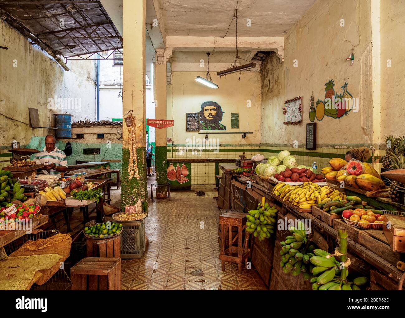 Obst- und Gemüsemarkt in La Habana Vieja, Havanna, Provinz La Habana, Kuba Stockfoto