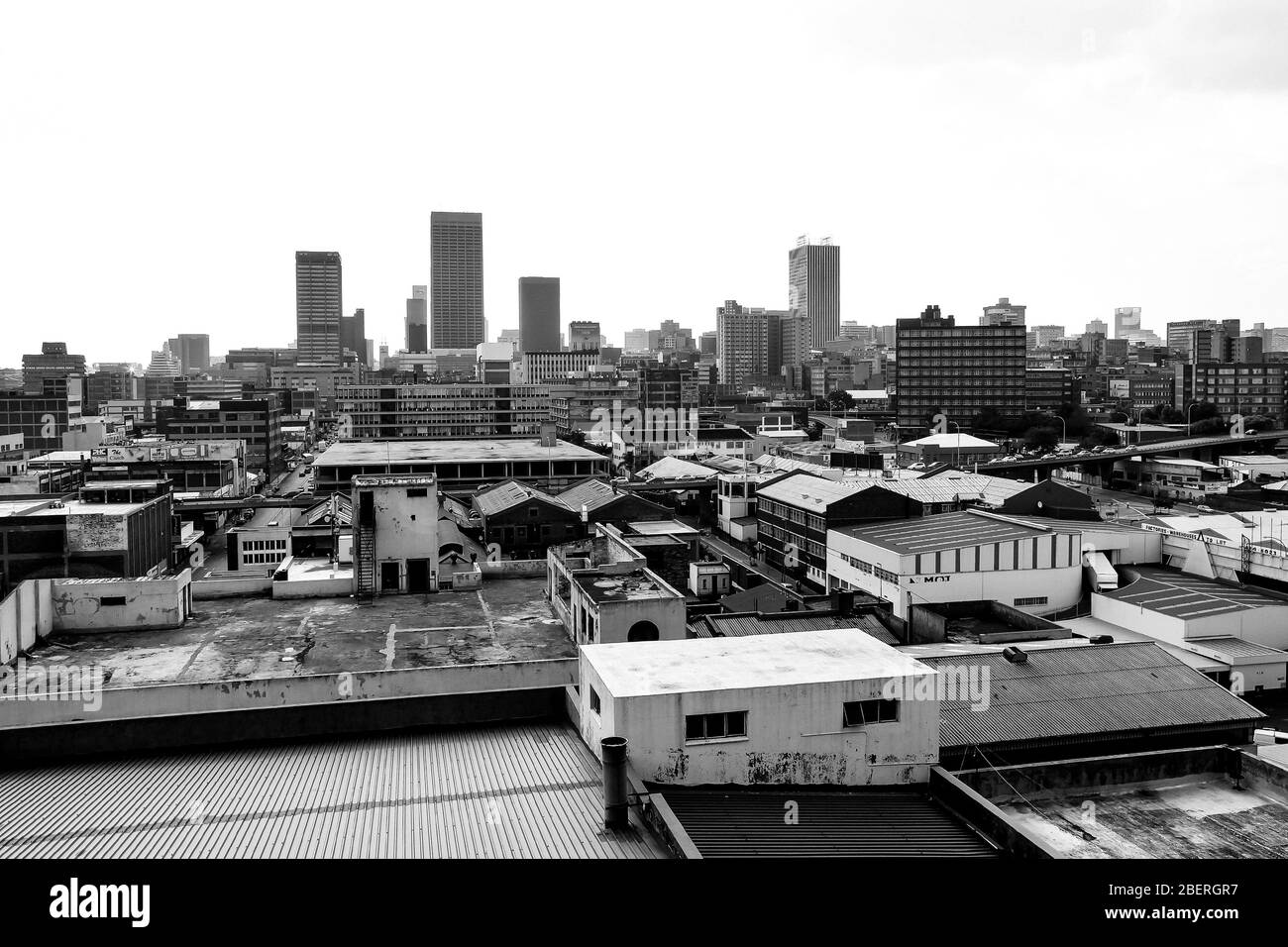 Johannesburg, Südafrika - 23. November 2010: Blick auf die Gebäude und Wahrzeichen des zentralen Geschäftsviertels von Johannesburg Stockfoto