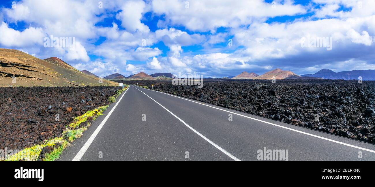 Einzigartiger Timanfaya Naturpark, beeindruckende Vulkanlandschaft der Insel Lanzarote, Spanien. Stockfoto