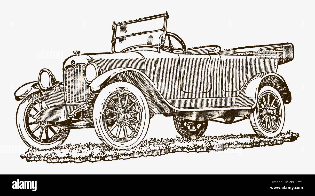 Klassischer Tourenwagen in Dreiviertel-Vorderansicht. Illustration nach einem historischen Stich aus dem frühen 20. Jahrhundert Stock Vektor