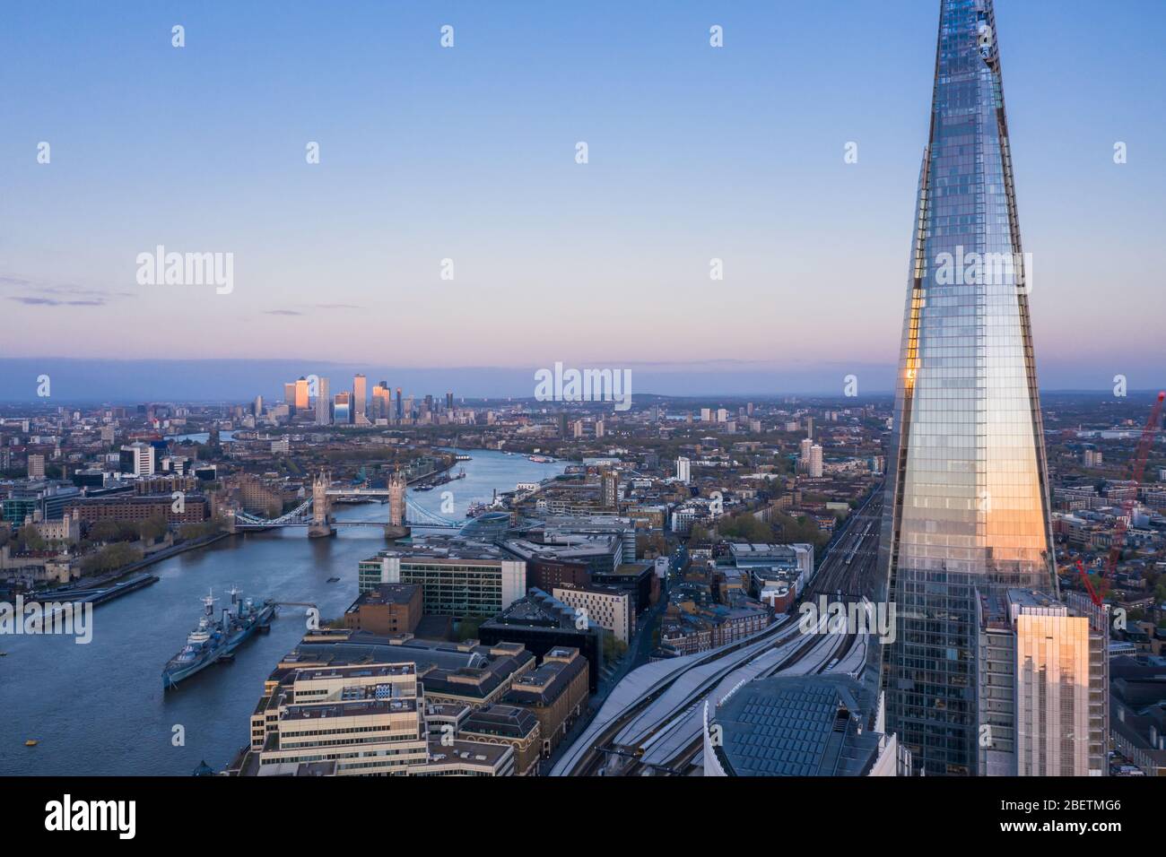 London Shard Luftaufnahme des Stadthauses und der London Bridge Stockfoto