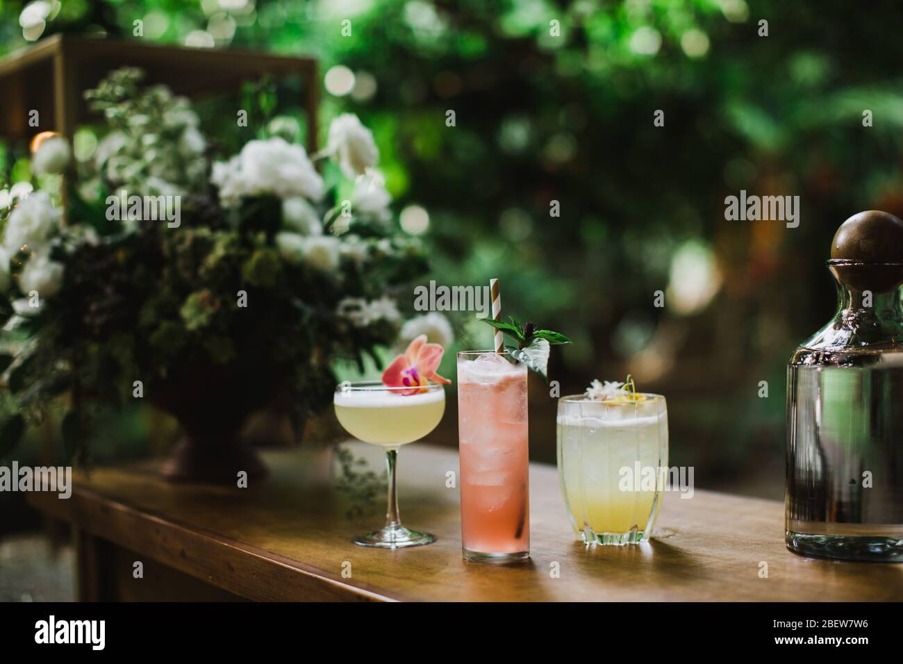 Getränke an einer Bar Nahaufnahme Foto Stockfoto