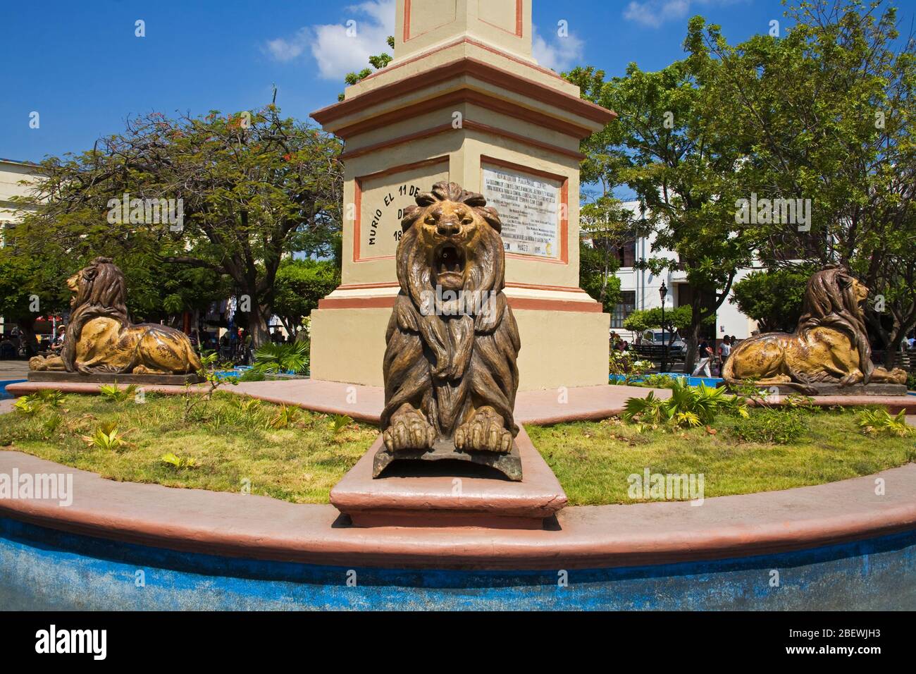 Löwenbrunnen am Hauptplatz, Stadt Leon, Department of Leon, Nicaragua, Mittelamerika Stockfoto