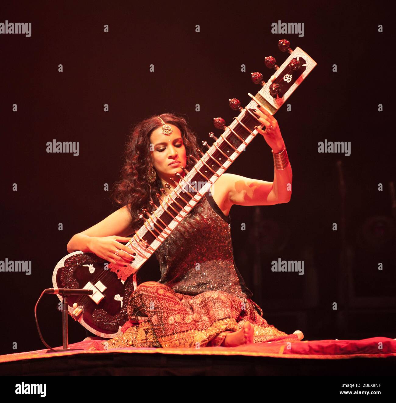 Anoushka Shankar bei den Sonnlines Magazine World Music Awards, The Barbican, London 23. November 2012 Stockfoto