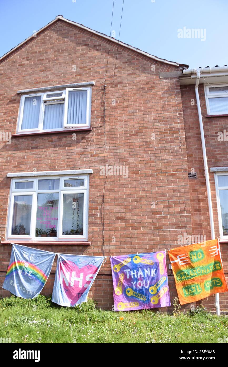 Schilder im Wohngebiet von Norwich während der Sperrung des Coronavirus, Großbritannien April 2020 Stockfoto