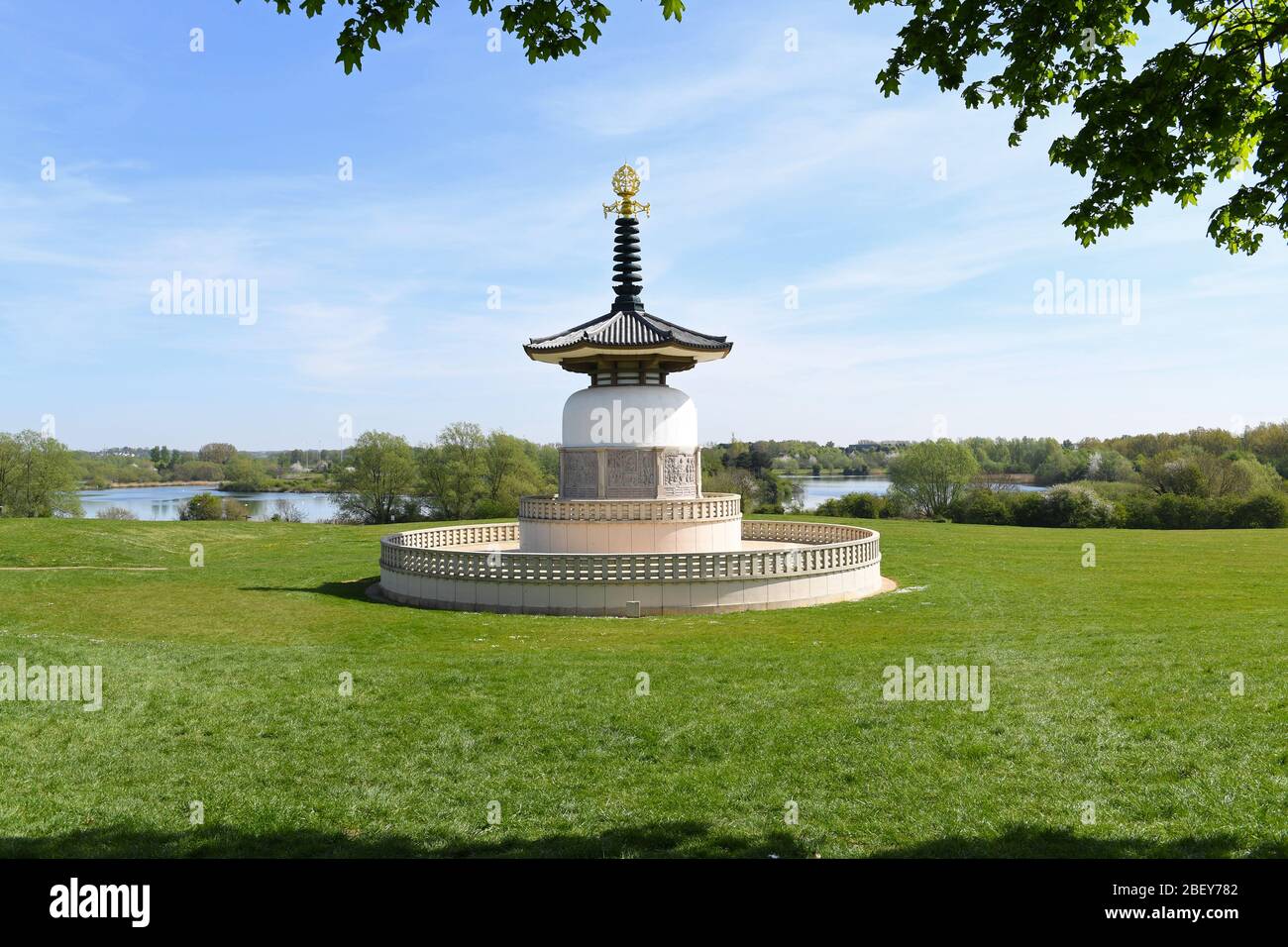 Friedenspagode Milton Keynes Stockfoto
