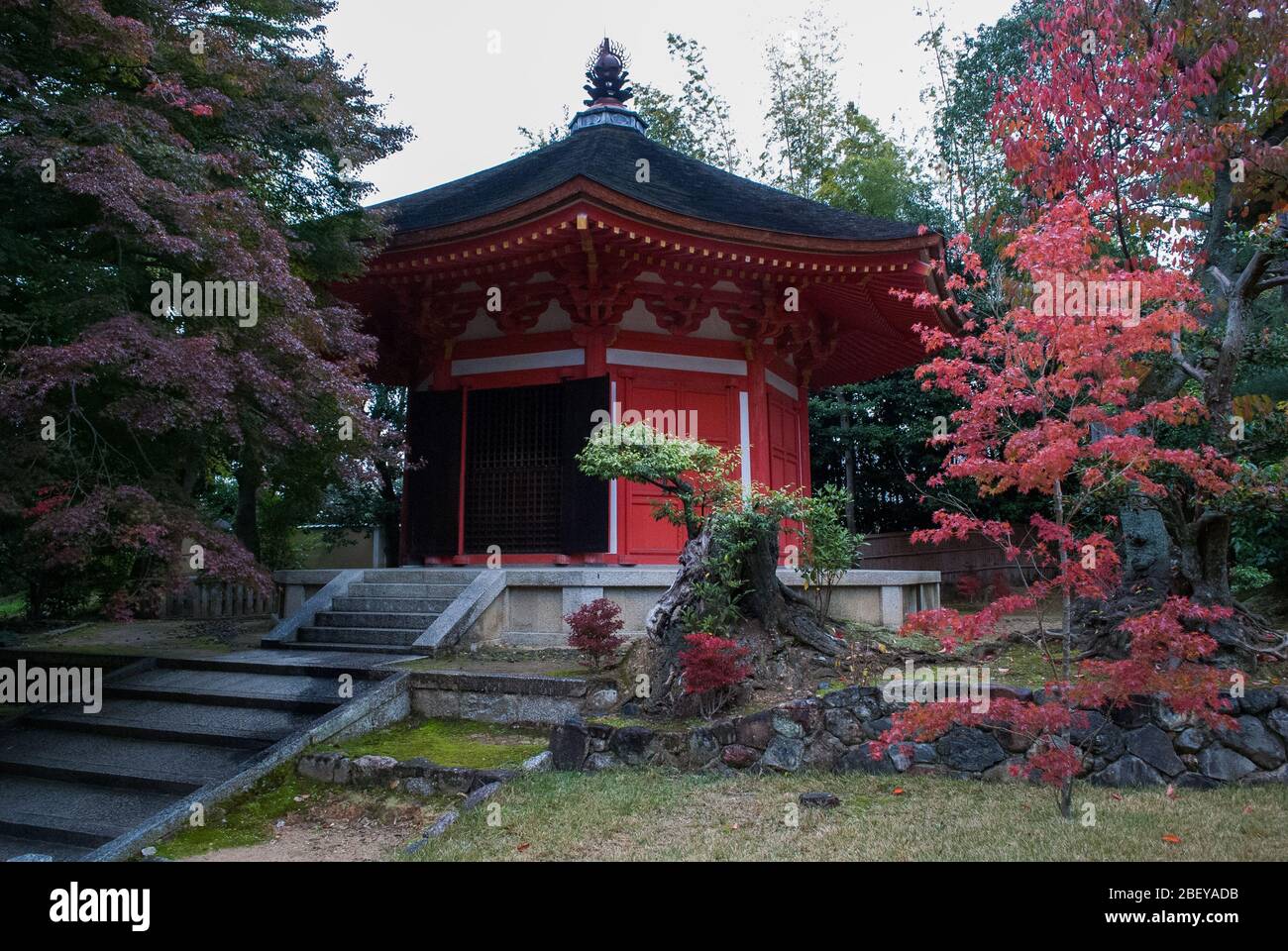 Tōfuku-ji-Tempel aus dem 15. Jahrhundert, 15-Chōme 778 Honmachi, Higashiyama-ku, Kyōto, Präfektur Kyoto Stockfoto