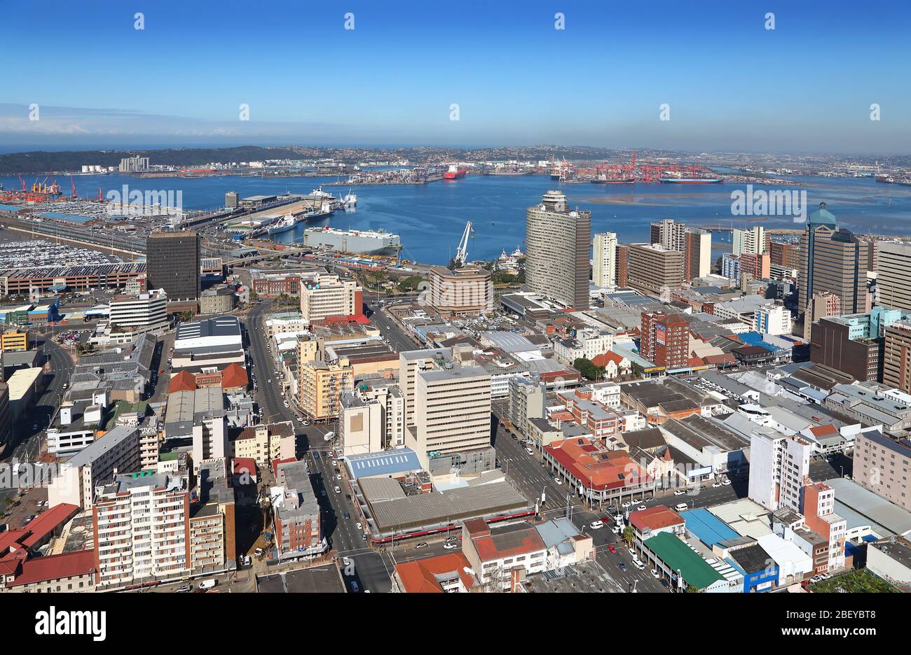 Luftaufnahme von Durban CBD & Hafen Stockfoto