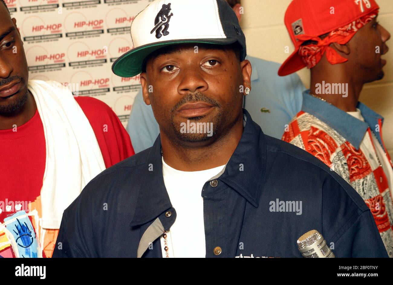 Damon Dash beim Philadelphia Hip-Hop Summit 2003 im Liacouras Center in Philadelphia, PA. Der Summit führte Diskussionen über den Stand der Hip-Hop-Kultur mit den Podiumsdiskussionen der größten Hip-Hop-Stars sowie der erfolgreichsten CEO's der Branche. 14. August 2003. Quelle: Scott Weiner / MediaPunch Stockfoto
