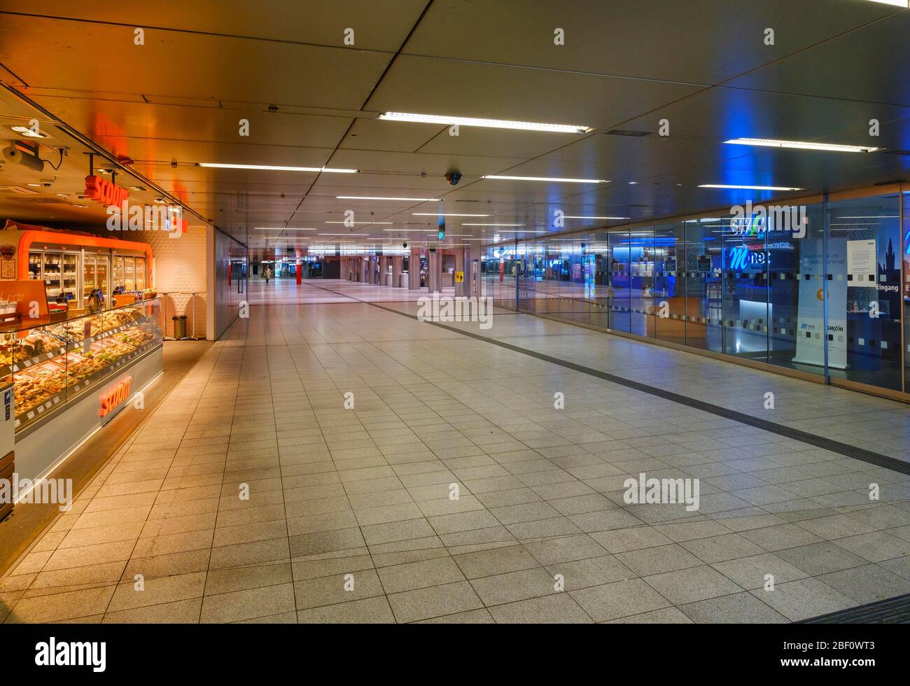 Leerer Sperrboden, Marienplatz, Altstadt, München, Oberbayern, Bayern, Deutschland Stockfoto