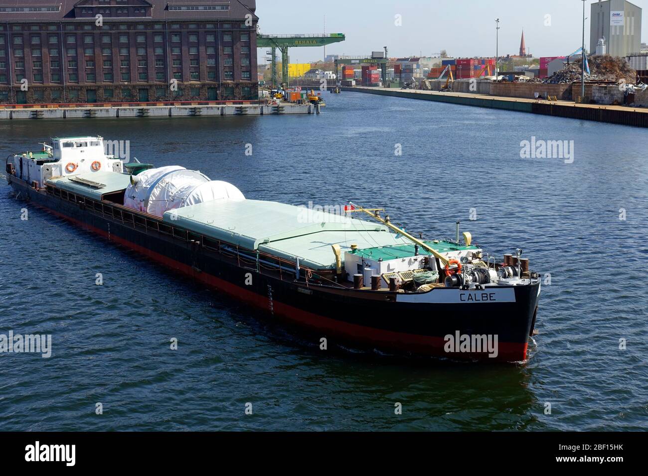 UNITANK Tank Farm Business für die Lagerung und Handhabung von Mineralölprodukten, Westhafen, Berlin, Deutschland Stockfoto