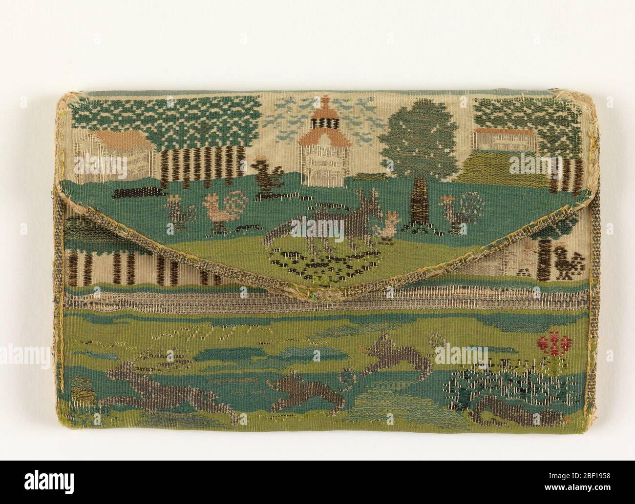 Brieftasche. Cover aus Seide und Metall-Faden in Tapisserie-Gewebe, Darstellung einer Landschaft und Tiere; Papier Futter. Stockfoto