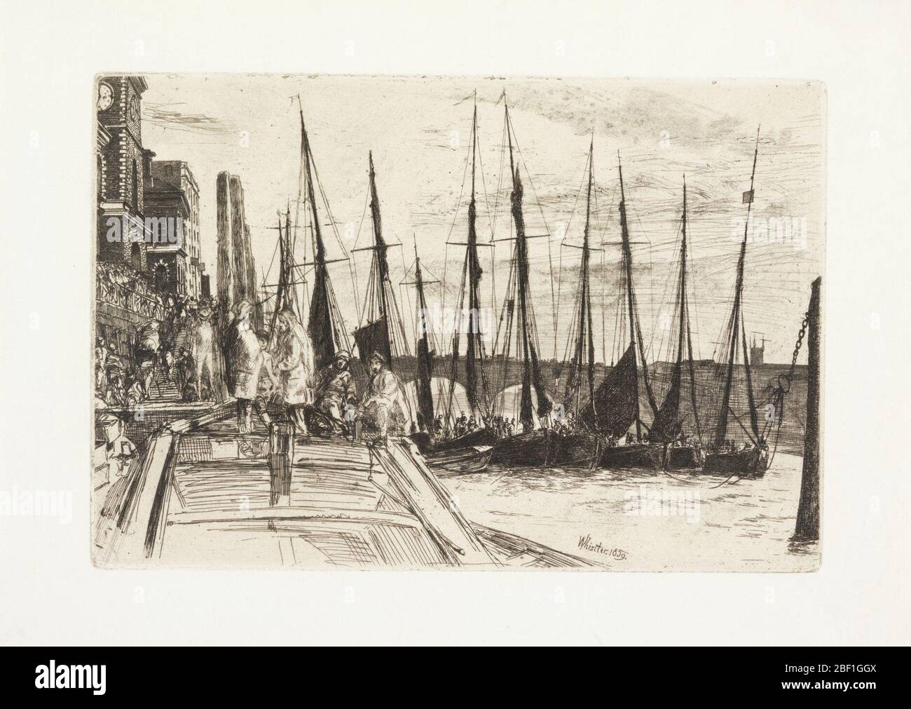 Billingsgate. Männer unterhalten sich auf einem Lastkahn, im linken Vordergrund in scharfer Perspektive dargestellt. Direkt dahinter säumen Fischerboote den Fluss mit ihren Masten, die gegen den Himmel stehen. Durch die Masten ist die London Bridge sichtbar. Stockfoto