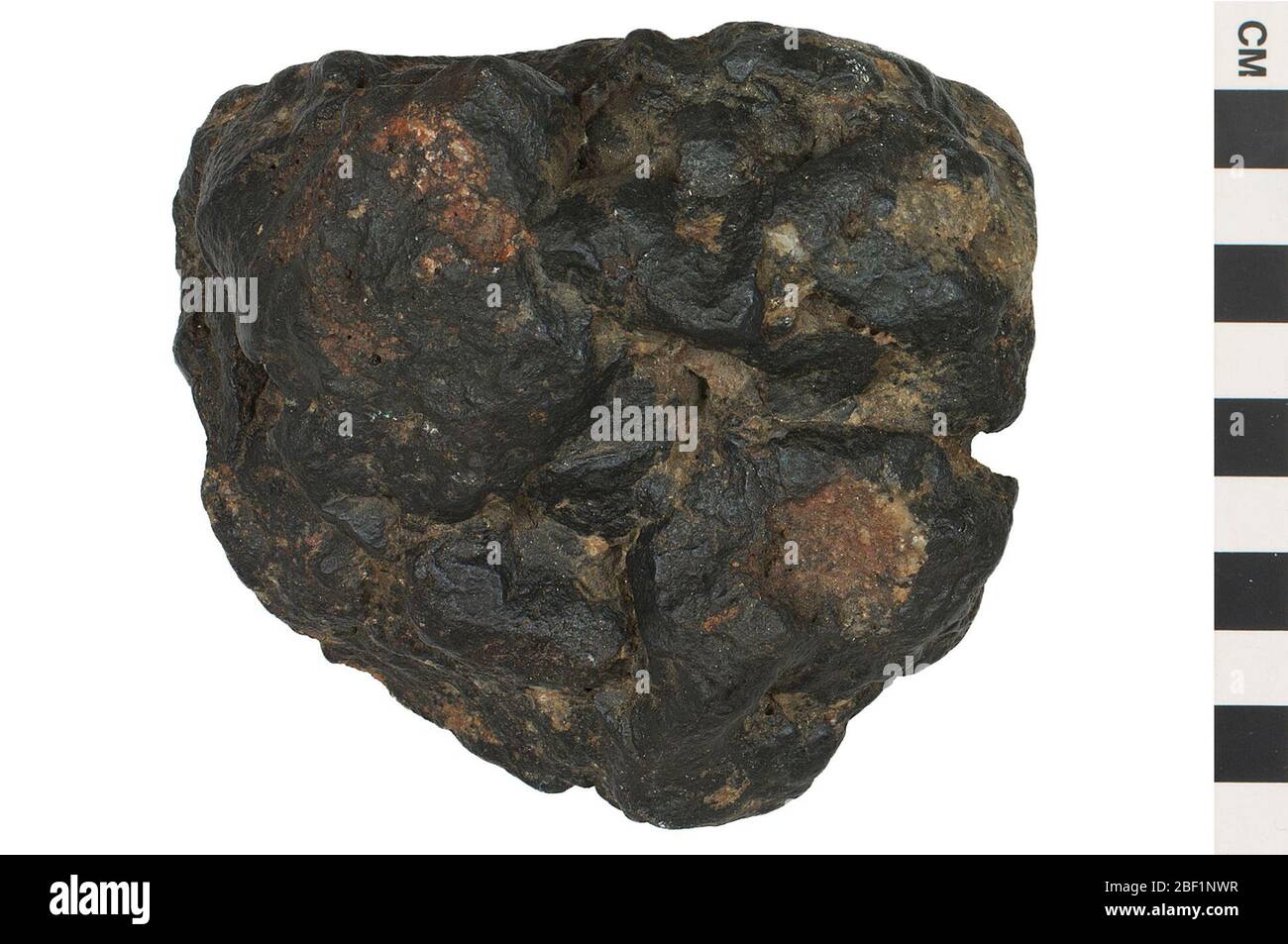 Magnetit-Oktaeder. Dieses Objekt ist Teil der Sammlung Bildung und Öffentlichkeitsarbeit, von denen einige im Wissenschaftsbildungszentrum Q?rius zu sehen sind.114 Jan 2020 Stockfoto