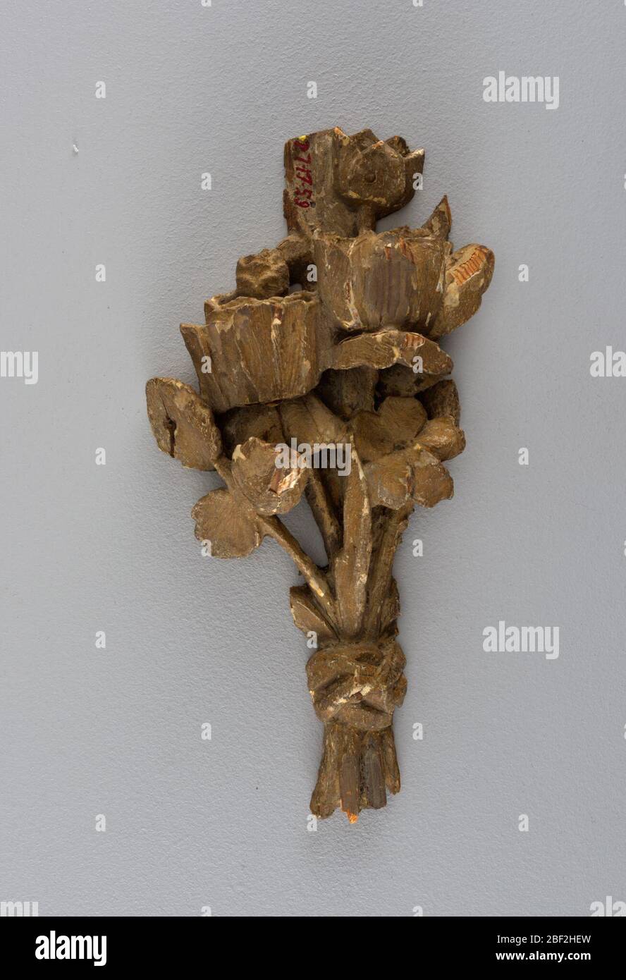 Schnitzerei. Blumenmuster Stockfoto