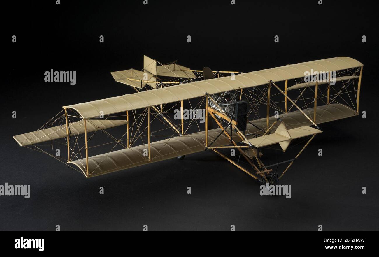 Modell Static Curtiss D 1910. Holz Display Modell eines Curtiss D Doppeldecker Stopfer Flugzeug in der gesamten natürlichen Farbe. Maßstab 1:16. Ca. 1940. Stockfoto