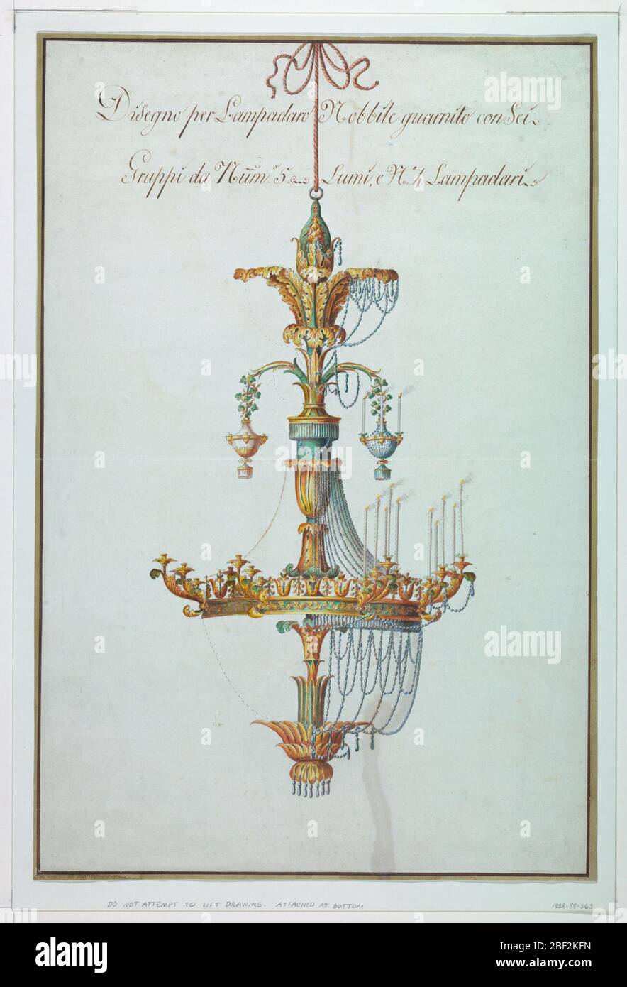 Design für einen Kronleuchter. Vertikales Rechteck. Entwurf für einen Kronleuchter aus vier Abschnitten. Oben, auf einem Weinstock mit Stock, zwei Vasen, alternative Vorschläge, mit einem Ring für Kerzen aufgehängt. Ketten und Anhänger aus Kristall. Stockfoto