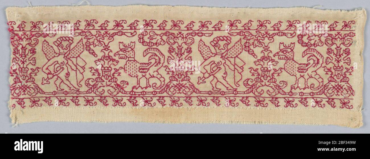 Band. Bandfragment mit Amor und Greifen in roter Seide auf Leinen. Stockfoto