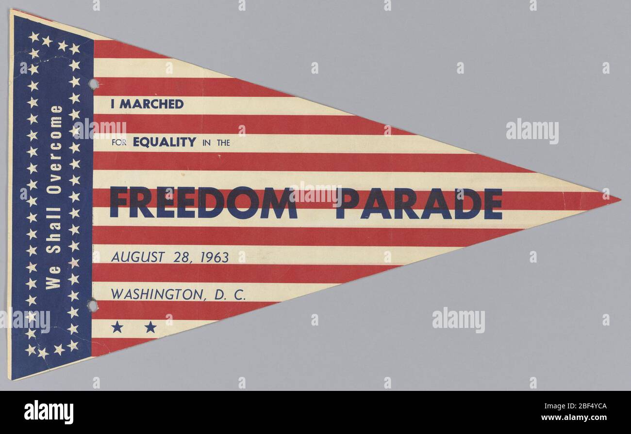 Pennant vom Marsch auf Washington für Arbeitsplätze und Freiheit. Ein Papierpennant vom Marsch auf Washington für Arbeitsplätze und Freiheit, 28. August 1963. Der Wimpel ist dreieckig in Form mit einem roten, weißen und blauen amerikanischen Flagge Design. Stockfoto