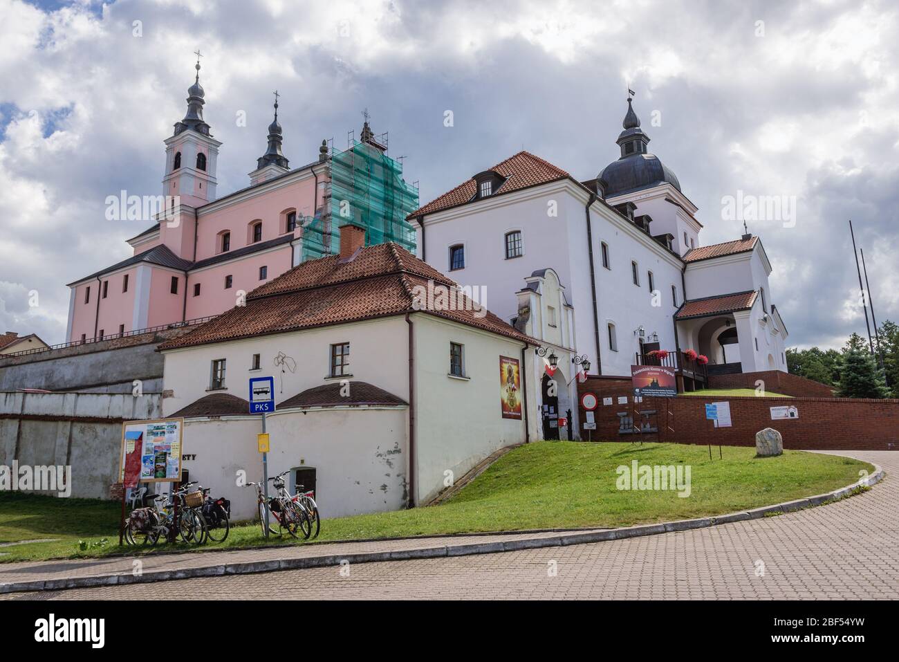 Kapelle und Kirche der Unbefleckten Empfängnis der Seligen Jungfrau Maria im Bereich des Post-Camaldolese Kloster in Wigry Dorf in Suwalki County Stockfoto