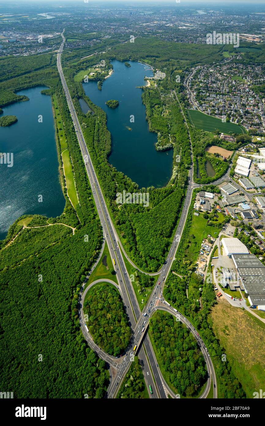 , Elbsee und Unterbacher See in Düsseldorf-Unterbach mit Ausfahrt Erkrath der Autobahn A46 , 09.05.2016, Luftaufnahme, Deutschland, Nordrhein-Westfalen, Niederrhein, Düsseldorf Stockfoto