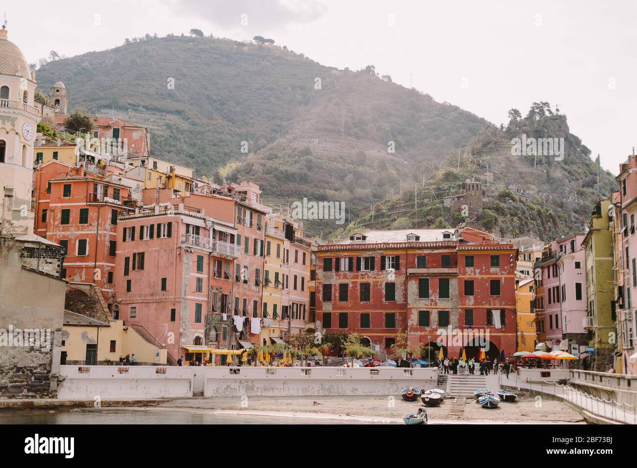 Vernazza Blick in Cinque Terre. Reisen Nach Italien. Landsape in Cinque Terre, Vernazza Stockfoto