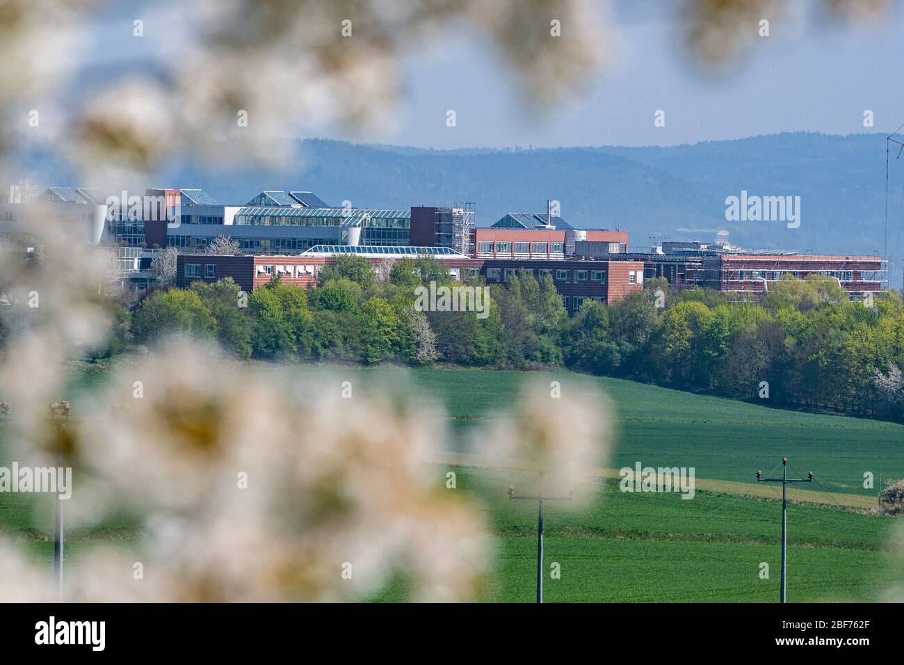 Regensburg, Deutschland. April 2020. Das Gelände des Universitätsklinikums Regensburg. Quelle: Armin Weigel/dpa/Alamy Live News Stockfoto