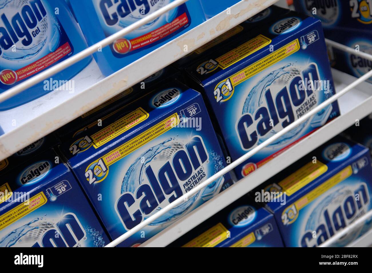 Calgon, Waschmittel, Wäscherei, Waschmaschine Stockfotografie - Alamy