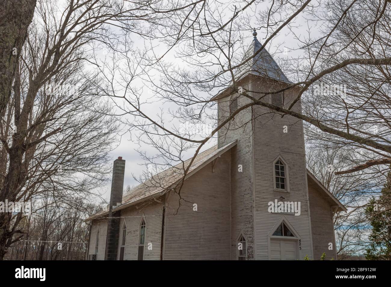 Abandonded Pleasant Hill Church gegründet 1858, in der Nähe von Jonesborough, Tennessee. Stockfoto
