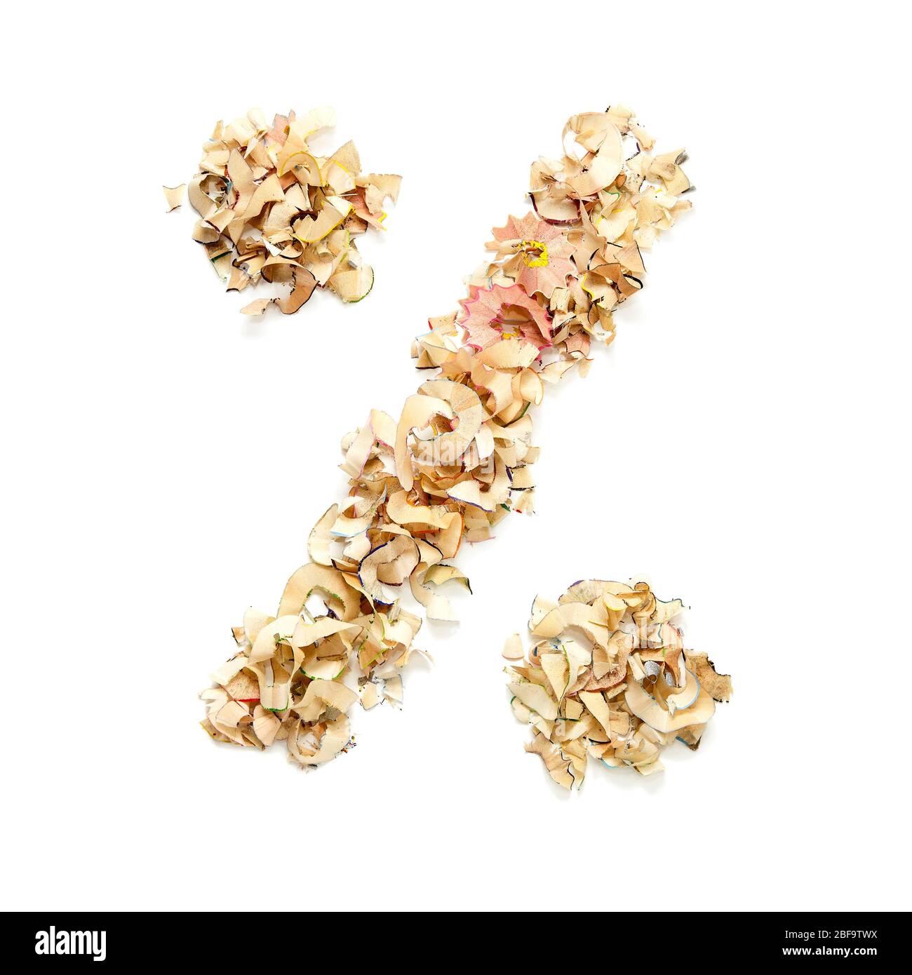 Prozentzeichen aus farbigen Bleistiftspäne Stockfoto