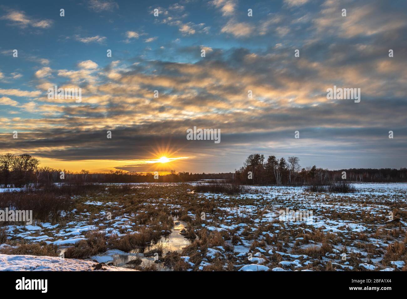 Sonnenuntergang in der Crex Meadows State Wildlife Area im Nordwesten von Wisconsin. Stockfoto