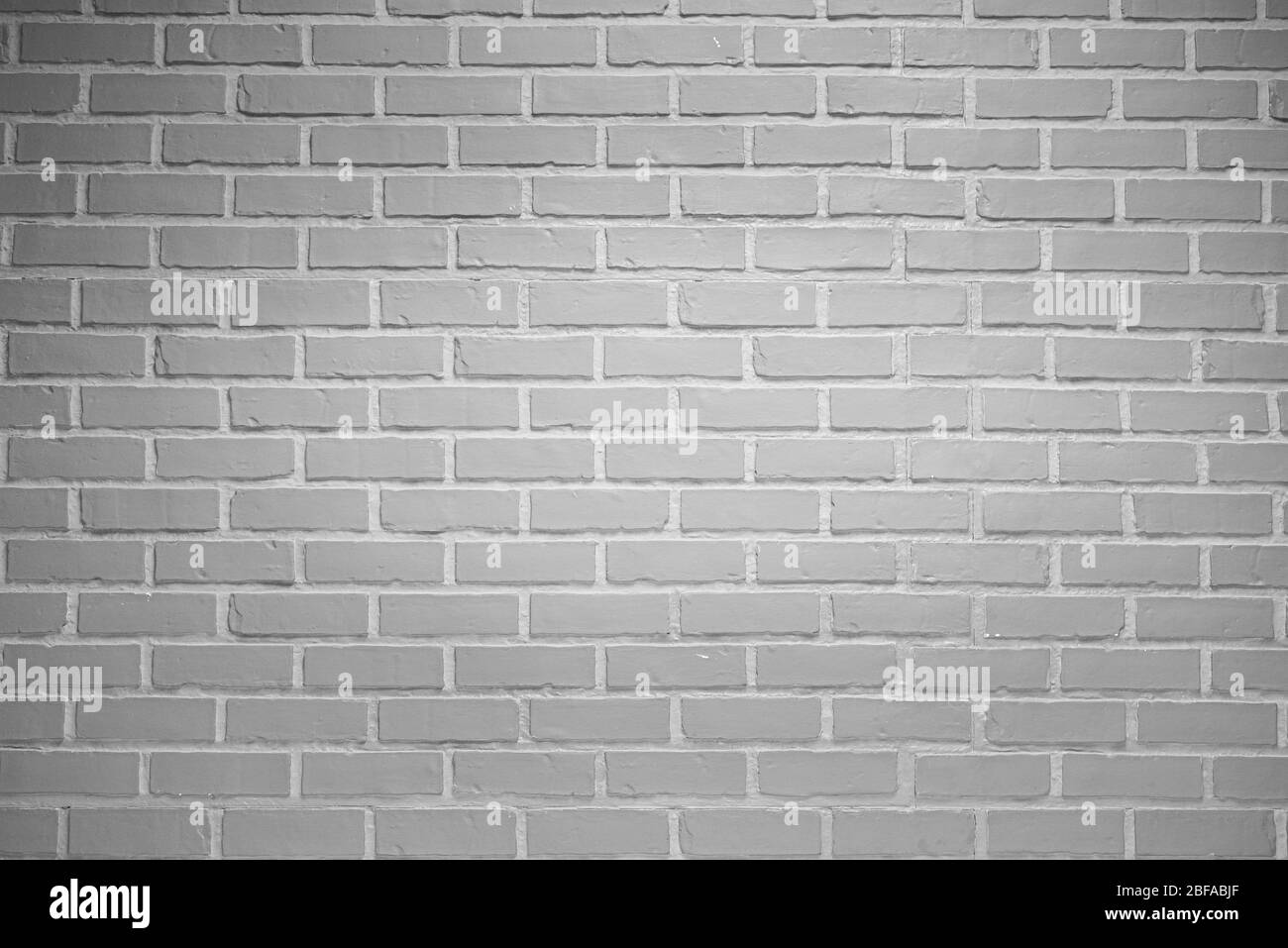 Abstrakte verwitterte Textur gebeizt alten Stuck hell grau und Alter Lack weiße Ziegel Wand Hintergrund im ländlichen Raum, Grunge rostigen Blöcke des Mauerwerks Te Stockfoto