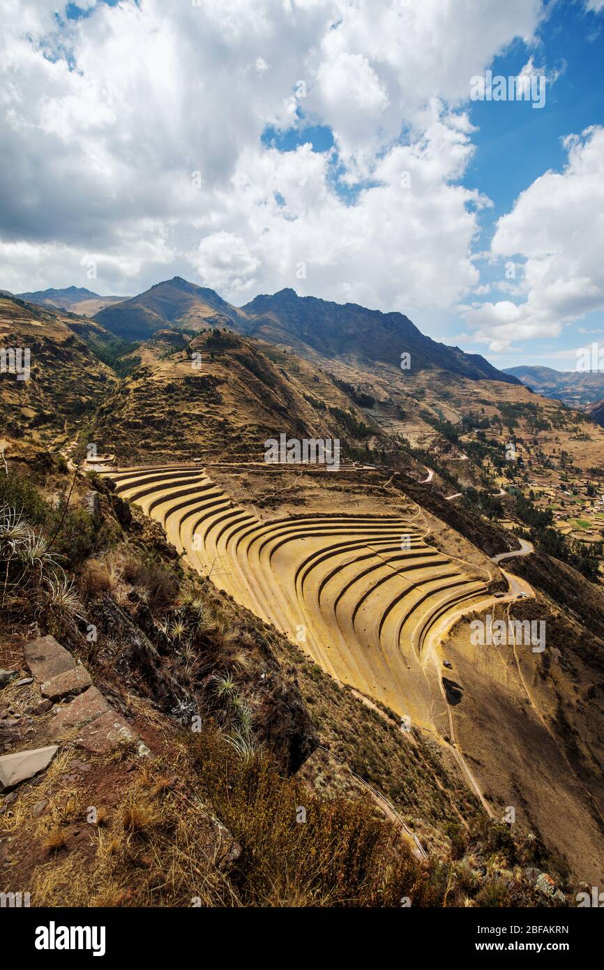 Pisac Inka-Stätte, antike Ruinen und Terrassen. Teil des Heiligen Tals Perus. Stockfoto