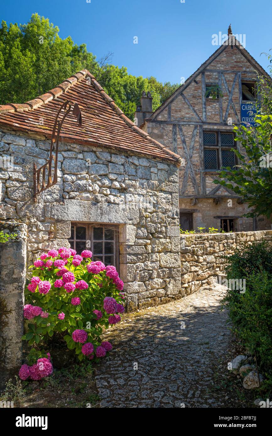 Alte Häuser in mittelalterlichen Dorf Saint-Cirq-Lapopie, Lot Valley, Occitanie, Frankreich Stockfoto