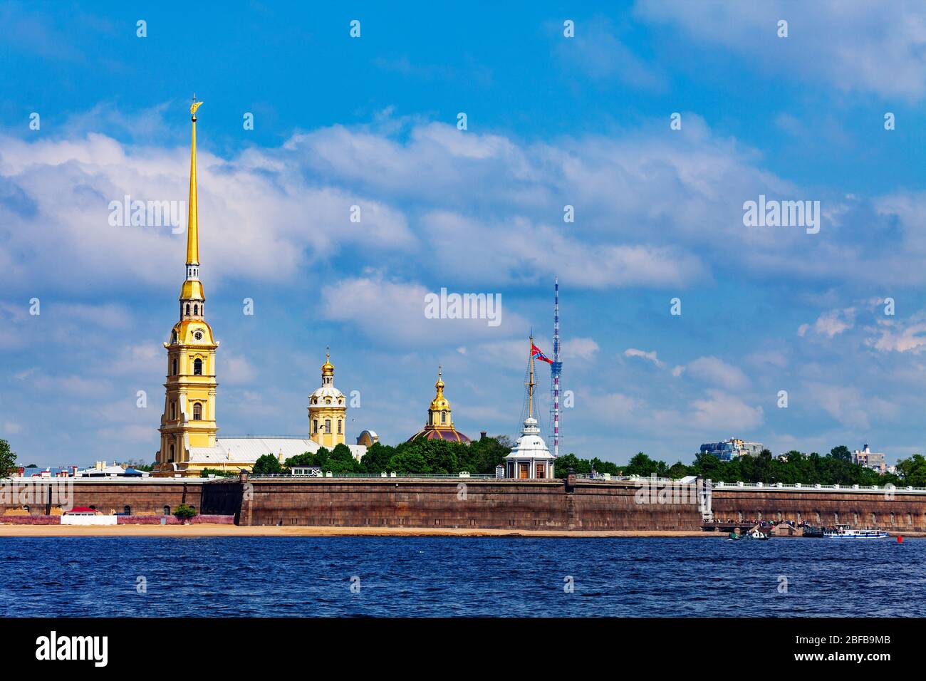 Peter und Paul Festung über Neva Fluss in Sankt Petersburg, Russland Stockfoto